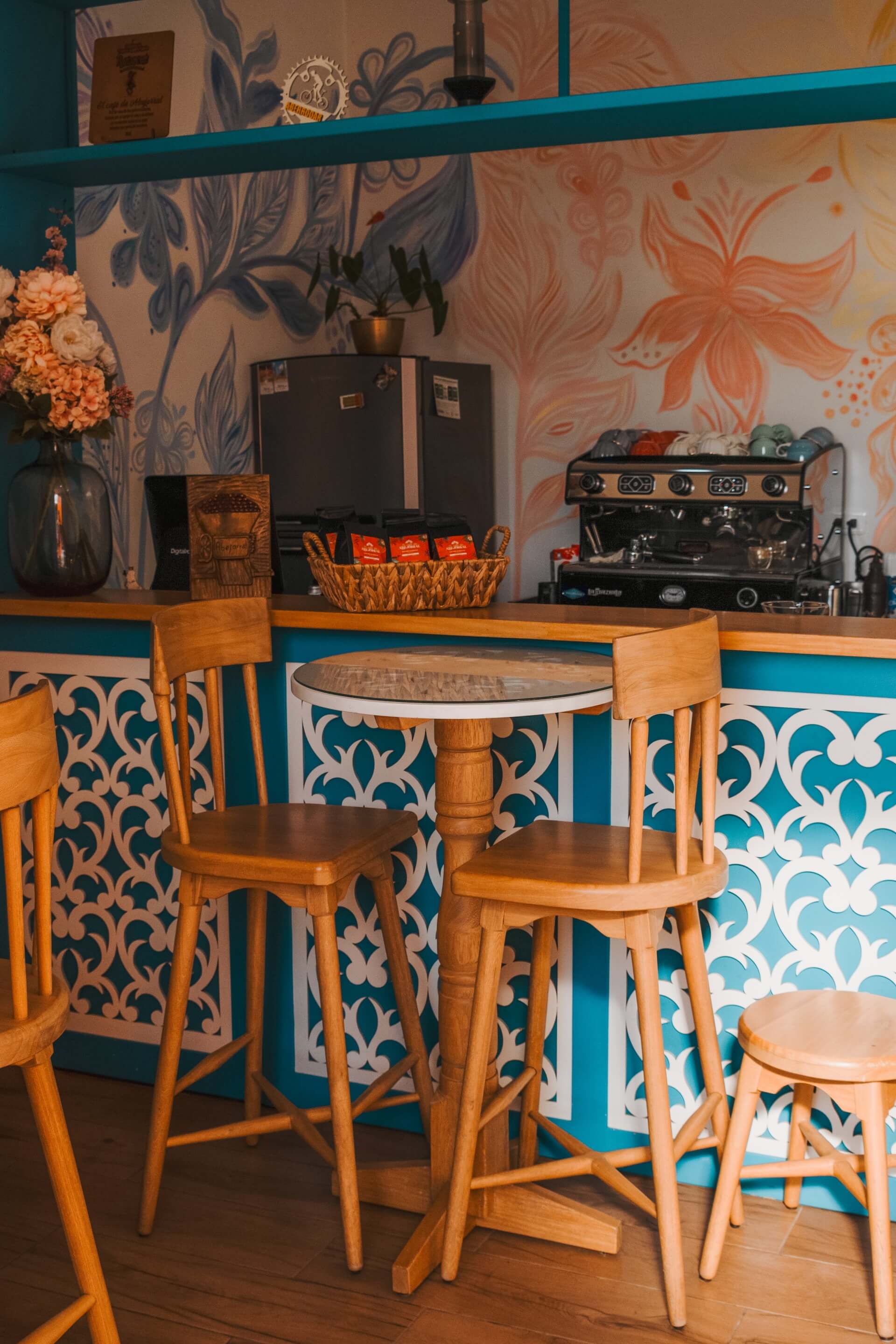 Café en mesa